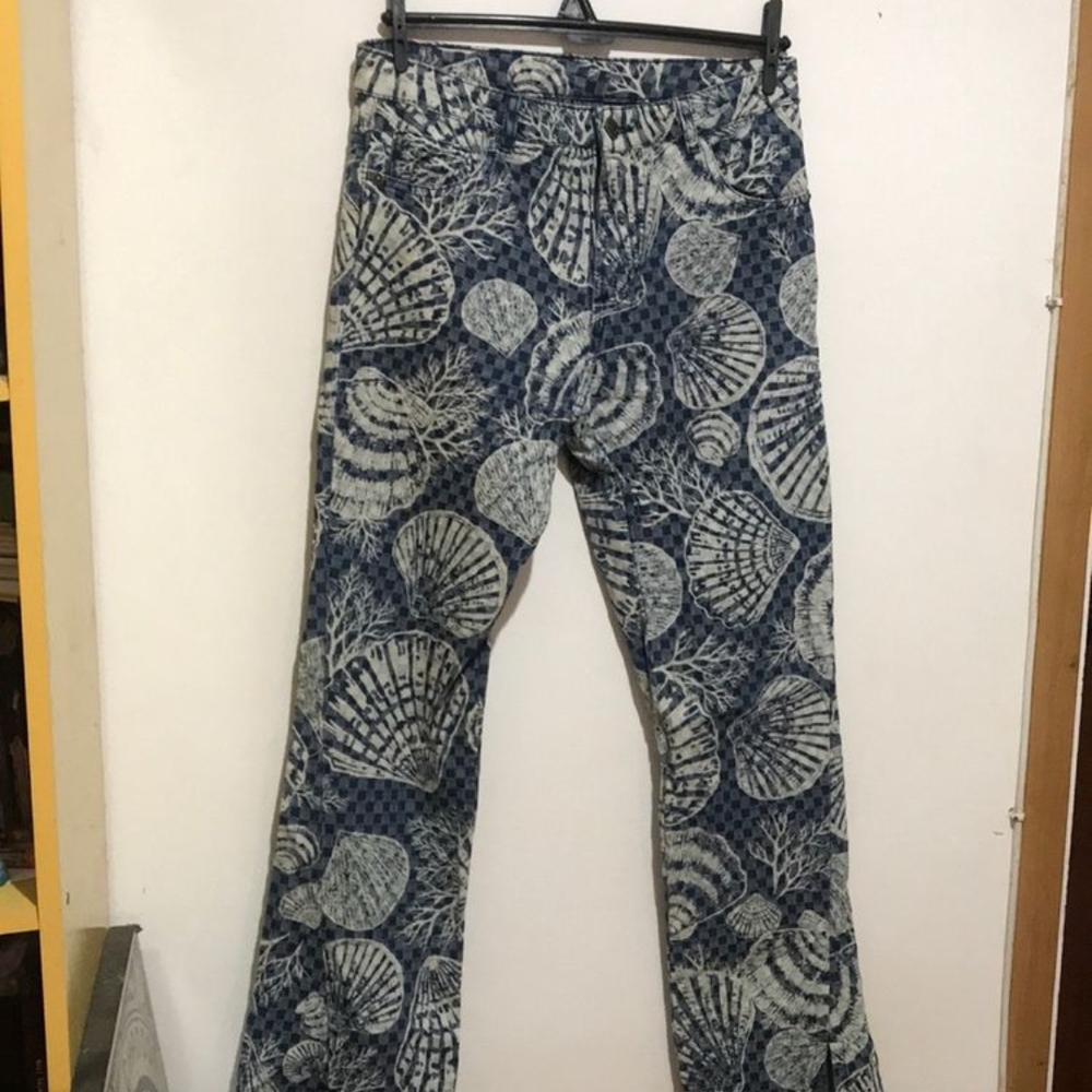 Blue And White Seashell Pattern Pants - image 1